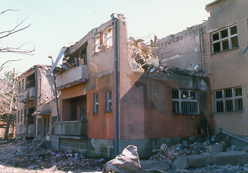 BG99-1.jpg (61329 bytes)